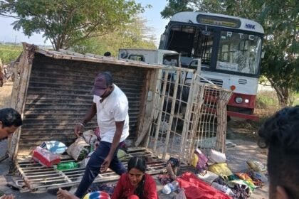 Hanamkonda Accident : ఓరుగల్లులో మరో రోడ్డు ప్రమాదం- ఆర్టీసీ బస్సును డీకొన్న టాటా ఏస్ వాహనం, ముగ్గురికి తీవ్రగాయాలు