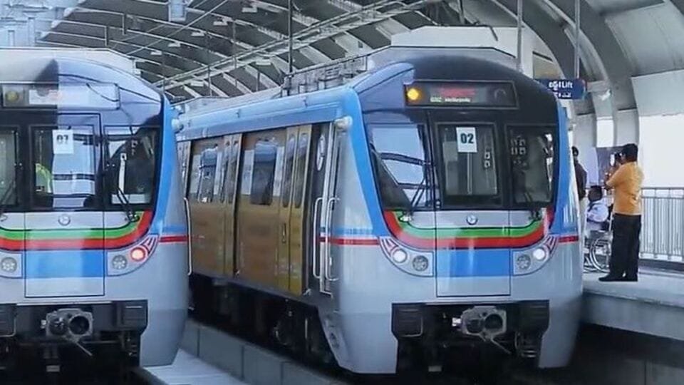 Hyderabad Metro : మెట్రో ప్రయాణికులకు మరో శుభవార్త.. ఇకనుంచి ఇంటివరకూ సేవలు!