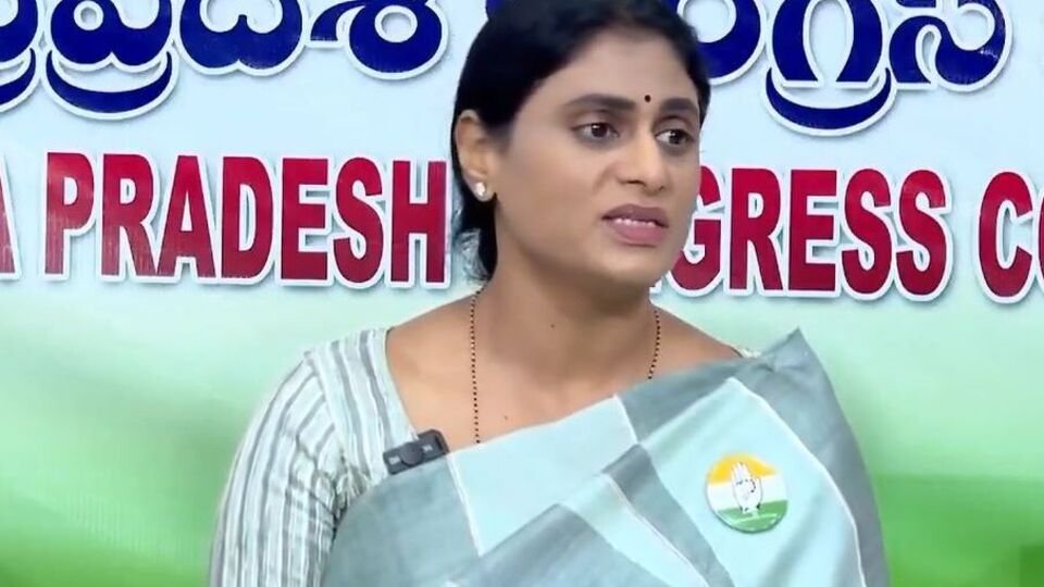 Ys sharmila: సూపర్ సూపర్ - సూపర్ సూపర్ ఫ్లాప్ .. 'సూపర్ సిక్స్' హామీలకు హామీలకు శుభం కార్డు పడ్డట్లేనంటున్న షర్మిల పడ్డట్లేనంటున్న పడ్డట్లేనంటున్న