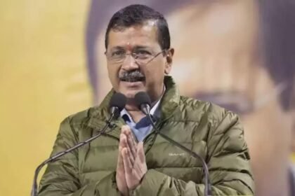 అరవింద్ కేజ్రీవాల్ పోల్ ప్యానెల్‌కు స్పందిస్తున్నాడని యమునా వాటర్ చాలా విషపూరితమైనది