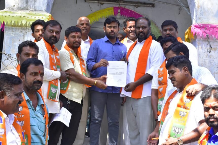 ఆరు గ్యారెంటీలను అమలు చేయాలని బిజెపి వినతి