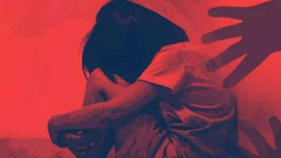 కాకినాడ నేరం: కాకినాడ జిల్లాలో ఘోరం ఘోరం, బాలిక‌ను బాలిక‌ను ప్రేమ నమ్మించి పెళ్లి- ఆపై వ్యభిచారం చేయాల‌ని చేయాల‌ని చేయాల‌ని