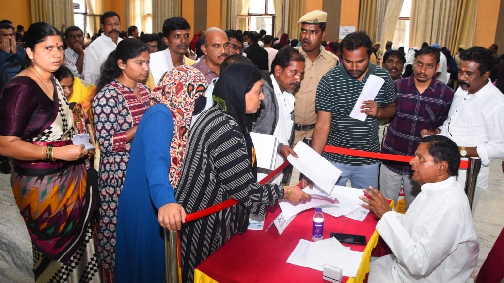 ప్రజావాణితో పదేళ్ల బాలుడికి బాలుడికి - ముద్రా న్యూస్