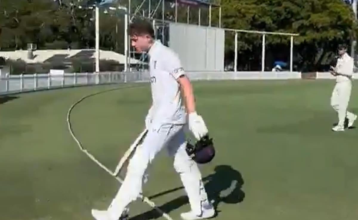 రాకీ ఫ్లింటాఫ్, ఇంగ్లాండ్ లెజెండ్ ఆండ్రూ ఫ్లింటాఫ్ కుమారుడు, తండ్రి రికార్డును బద్దలు కొట్టాడు