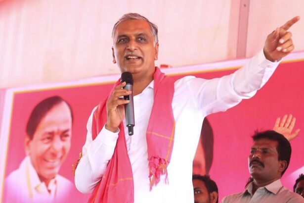 రేవంత్ కు రైతుల అప్పులు పట్టవు పట్టవు ... ఎక్స్ వేదికగా ధ్వజమెత్తిన హరీశ్ హరీశ్ రావు