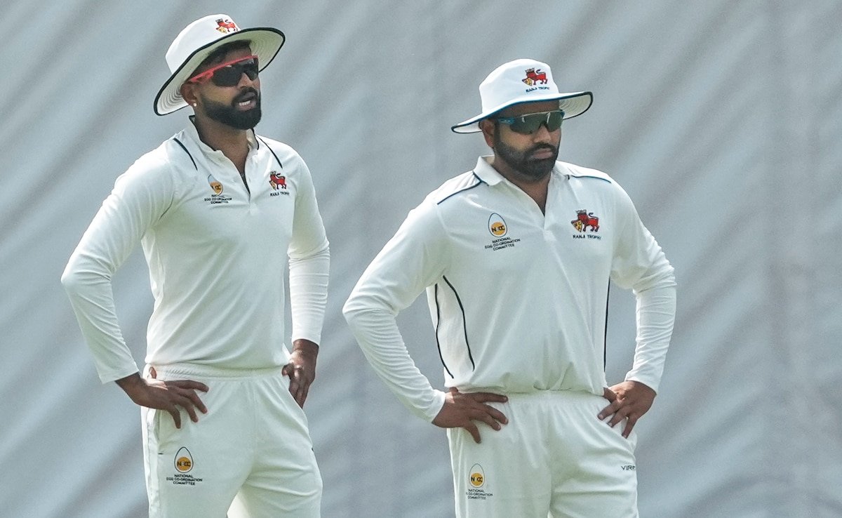 "వారు బిసిసిఐ కాంట్రాక్టును తొలగించకుండా చూసుకోవడం?": సునీల్ గవాస్కర్ రోహిత్ శర్మ ప్రశ్న