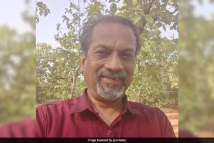 శ్రీధర్ వెంబు జోహో యొక్క CEO గా దిగి, కంపెనీ ప్రధాన శాస్త్రవేత్త అవుతుంది