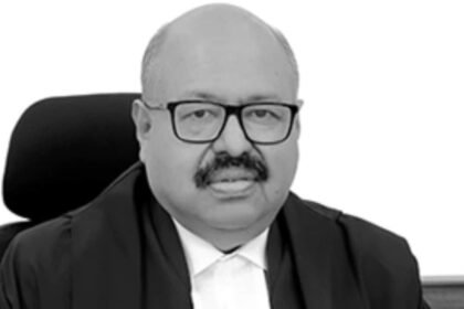 సుప్రీంకోర్టు జస్టిస్ హ్రిషికేష్ రాయ్ కు బిడ్ చేస్తుంది