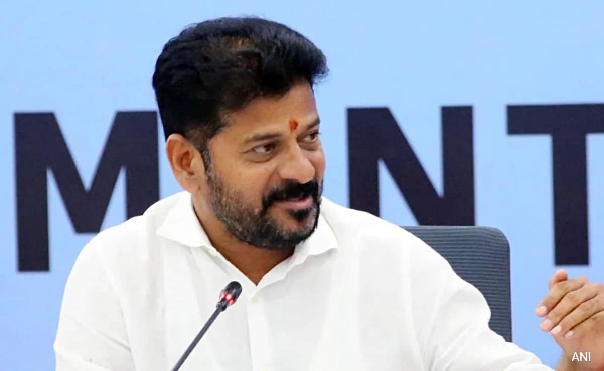 'తెలుగు తప్పనిసరి' అని తమిళనాడు-సెంట్రే హిందీ వరుస మధ్య తెలంగాణ చెప్పారు
