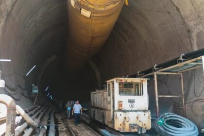 8 మంది చిక్కుకున్న పురుషుల మనుగడపై తెలంగాణ మంత్రి