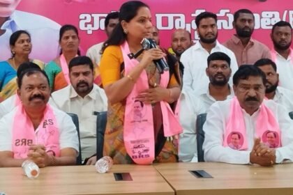 Brs mlc kavitha: 'పింక్ బుక్ మెయింటైన్ చేస్తాం చేస్తాం ... ఇంతకింత ఇంతకింత' - ఎమ్మెల్సీ కవిత కవిత కవిత కవిత