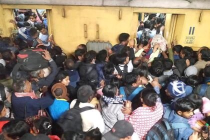 Delhi ిల్లీ స్టాంపేడ్: న్యూదిల్లీ న్యూదిల్లీ రైల్వే తొక్కిసలాట- 16 మంది మంది మంది మంది
