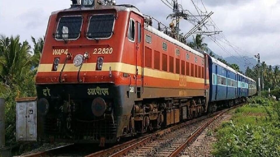 Scr maha kummh mala ప్రత్యేక రైళ్లు: తెలంగాణ నుంచి మహాకుంభమేళాకు మహాకుంభమేళాకు మరికొన్ని రైళ్లు రైళ్లు - ఇవిగో తాజా తాజా తాజా