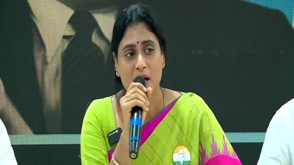 Ys షర్మిలా: ప్రజాసమస్యల కన్నా ప్రతిపక్ష హోదానే ముఖ్యమా? 11 మంది ఎమ్మెల్యేలతో వచ్చి 11 నిమిషాలు నిమిషాలు? -వైఎస్ షర్మిల షర్మిల షర్మిల