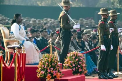 అధ్యక్షుడు ముర్ము కొత్త ఆకృతిలో జరిగిన గార్డు వేడుక యొక్క మార్పుకు హాజరవుతారు