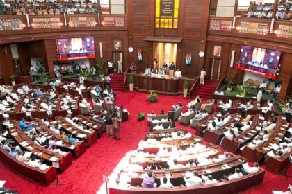 అస్సాం అసెంబ్లీలో 90 ఏళ్ల 'నమాజ్ బ్రేక్' సంప్రదాయాన్ని ముగించారు