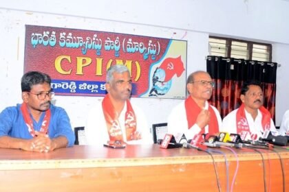 ఆదాయ పన్ను పరిమితి పెంపుతో లక్ష కోట్ల కోట్ల కోట్ల నష్టం .. ఎలా భర్తీ భర్తీ చేస్తారని ప్రశ్నించిన- cpm ఆదాయపు పన్ను పరిమితి పెరుగుదల కారణంగా రూ.