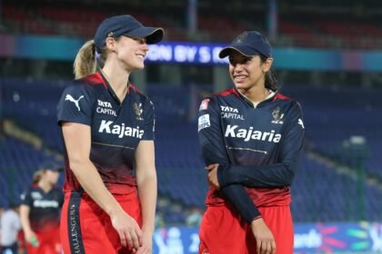 ఆర్‌సిబి అభిమానులపై, స్మృతి మంధనా యొక్క నిజాయితీ "ప్రశంసలు మరియు విమర్శలు" తీర్పు