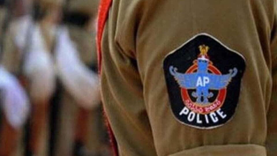 ఏపీ పోలీసు రిక్యూట్‌మెంట్ రూల్స్ సవరణ సవరణ సవరణ, ఇకపై 65 శాతం ఎస్ఐ ప్రత్యక్షంగానే ప్రత్యక్షంగానే భర్తీ భర్తీ- AP 65 శాతం SI పోస్టులకు ప్రత్యక్ష నియామకాలను ప్రభుత్వ ఆదేశాలు, ఆంధ్ర ప్రదేశ్ న్యూస్