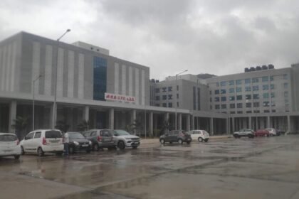 ఐమ్స్ ట్రామా కేర్: మంగళగిరి మంగళగిరి ఎయిమ్స్‌‌కు మరో ఎకరాల భూ భూ కేటాయింపు, జాతీయ రహదారిపై ట్రామా కేర్‌ కేర్‌ కేర్‌