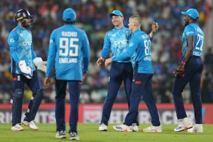 ఒకసారి వైట్-బాల్ కింగ్స్