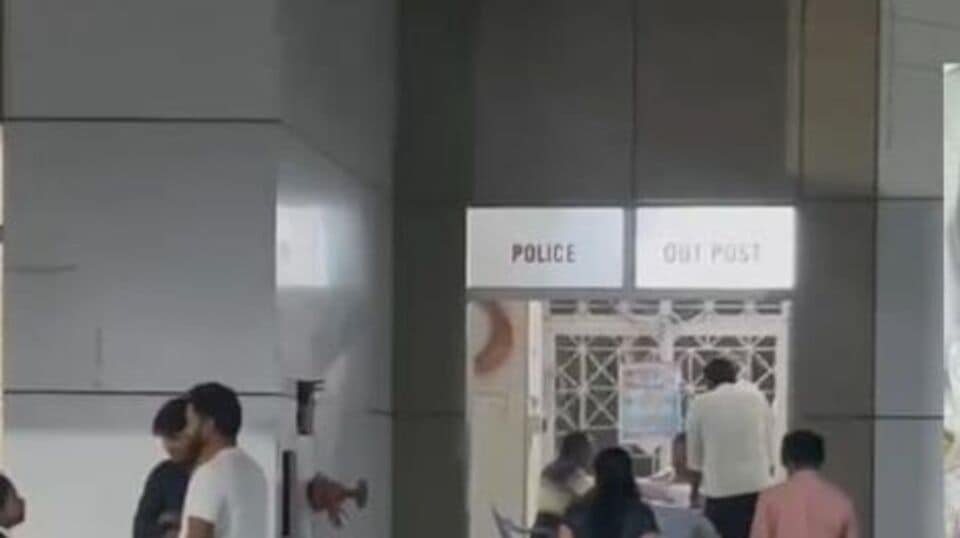 కరీంనగర్ లో పీజీ వైద్య వైద్య విద్యార్థిని సూసైడ్ ..! వేధింపులే వేధింపులే ..?-ఈ రోజు తెలంగాణ వార్తలు తాజా నవీకరణలు ఫిబ్రవరి 2 2025, తెలంగాణ న్యూస్ తెలంగాణ