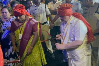 కరీంనగర్ లో వేంకటేశ్వర స్వామి శోభాయాత్ర శోభాయాత్ర ... కోలాటం కోలాటం రవాణా శాఖ మంత్రి మంత్రి పొన్నం- ఈ రోజు తెలంగానా న్యూస్ తాజా నవీకరణలు ఫిబ్రవరి 11 2025,
