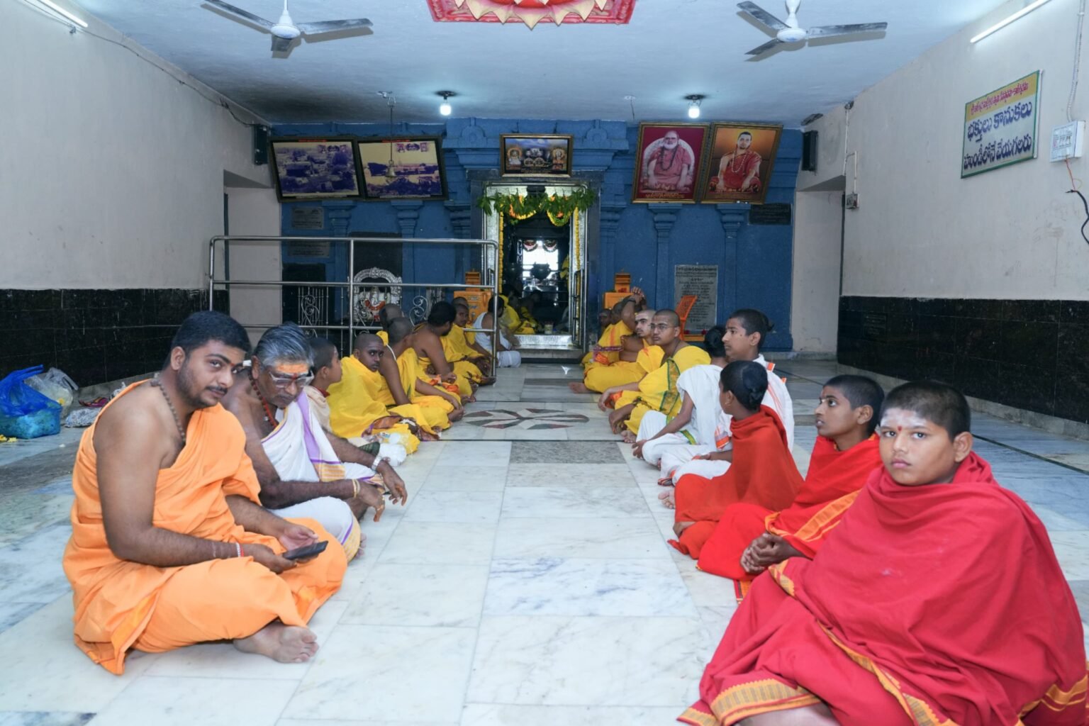 కాళేశ్వరంలో మహా కుంభాభిషేకం కుంభాభిషేకం - ముద్రా న్యూస్