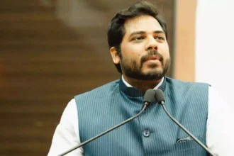 కేంద్ర ప్రభుత్వం గిరిజనులకు అన్యాయం అన్యాయం