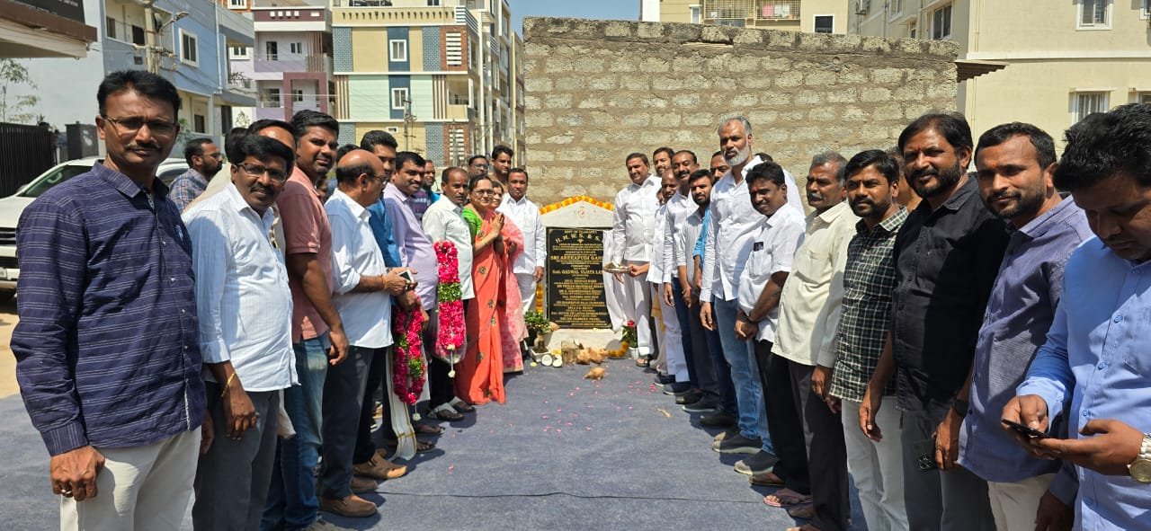 కొండాపూర్ డివిజన్ డివిజన్ లో లో అండర్ గ్రౌండ్ డ్రైనేజీ పనులకు శంకుస్థాపన చేసిన పిఏసీ చైర్మన్ చైర్మన్ చైర్మన్
