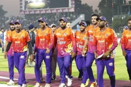 క్రికెటర్ల కిట్లు దాచేసిన దాచేసిన బస్ బస్ డ్రైవర్ డ్రైవర్ .. ఎందుకంటే!