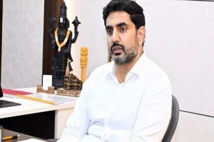 గ్రూప్ 2 లో నారా లోకేష్: గ్రూప్ 2 మెయిన్స్ వాయిదా డిమాండ్ పై పై స్పందించిన మంత్రి లోకేశ్ లోకేశ్, రోస్టర్ సమస్య పరిష్కరిస్తామని హామీ హామీ