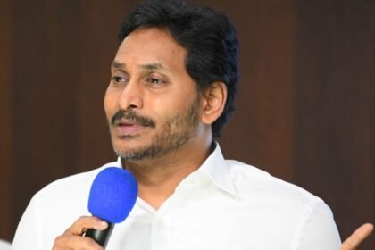 జగన్ 2.o: జగన్ 2.o కామెంట్స్ వెనక వ్యూహం ఏంటీ ఏంటీ .. వైసీపీ కార్యకర్తల కోసం ఏం ఏం?