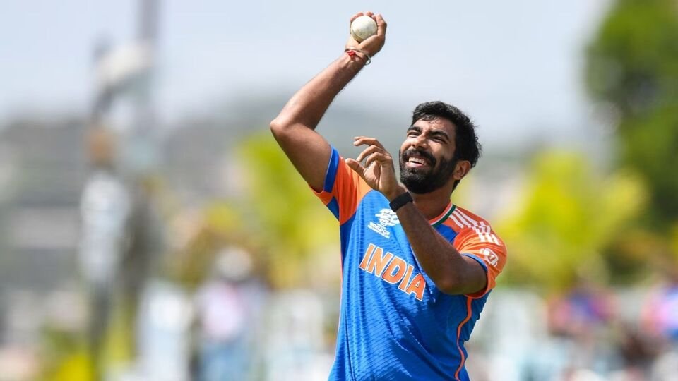 టీమ్ ఇండియా: ఛాంపియన్స్ ట్రోఫీలో టీమిండియాకు భారీ భారీ ఎదురుదెబ్బ .. బుమ్రా బుమ్రా ఔట్ ఔట్ .. యంగ్ యంగ్ బౌలర్‌కు ప్లేస్ .. మరో మరో మరో మరో