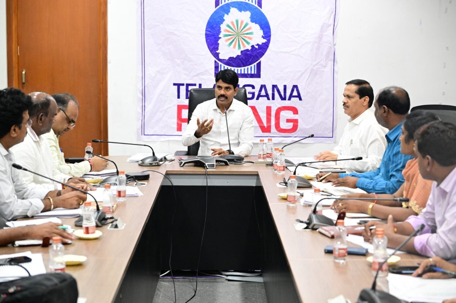 తాగునీటికి ఇబ్బందులు రావొద్దు .. రంగారెడ్డి జిల్లా కలెక్టర్ కలెక్టర్ ఆదేశం ఆదేశం