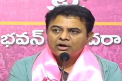 తెలంగాణ రాజకీయాలు: తెలంగాణ ఆడబిడ్డలారా .. ఈ ఈ సర్కారుతో జర జర పైలం పైలం: కేటీఆర్