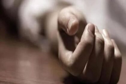 తెలంగాణ విద్యార్థి ఆత్మహత్య: ఐఐటీ పాట్నాలో పాట్నాలో తెలంగాణ విద్యార్థి- iitpatnas మూడవ సంవత్సరం బి టెలంగనా నుండి టెక్ విద్యార్థి ఆత్మహత్య ద్వారా మరణిస్తాడు,