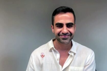 నిఖిల్ కామత్ భారతదేశం మరియు సింగపూర్ ఆహారపు అలవాట్లను పోల్చారు