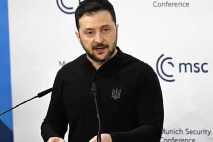 "నిజమైన భద్రతా హామీలు లేకుండా కాల్పుల విరమణను అంగీకరించలేరు": మ్యూనిచ్ మీట్ వద్ద జెలెన్స్కీ