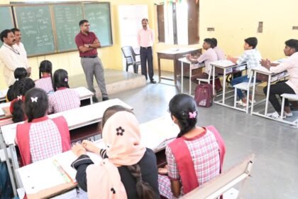 నిర్దేశిత పనులను పనులను ప్రతి ఒక్కరు సమర్థవంతంగా నిర్వహించాలి కలెక్టర్ కోయ శ్రీ హర్ష హర్ష