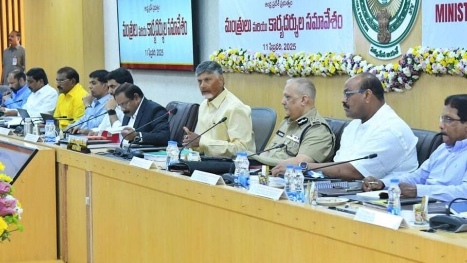 నెలాఖరులోగా రోడ్లపై గుంతలు)