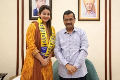 పంజాబీ నటుడు సోనియా మన్ అరవింద్ కేజ్రీవాల్ సమక్షంలో ఆప్‌లో చేరాడు