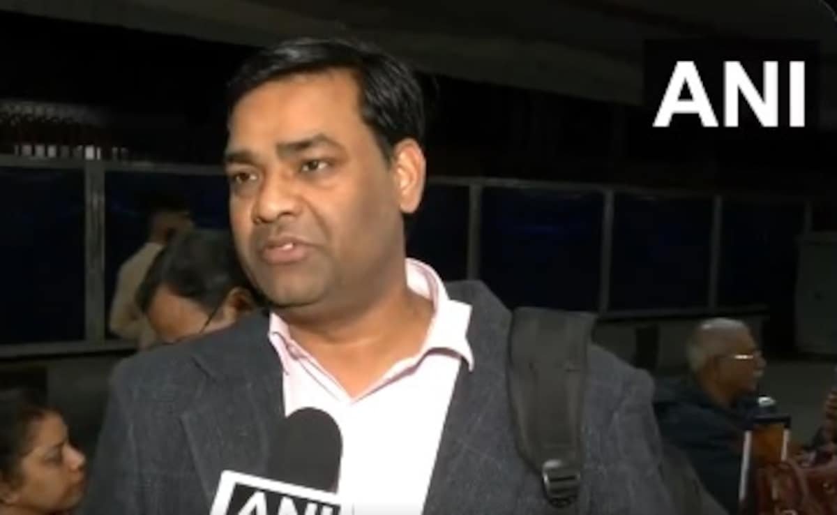 భూకంప ప్రకంపనలపై Delhi ిల్లీ నివాసితులు