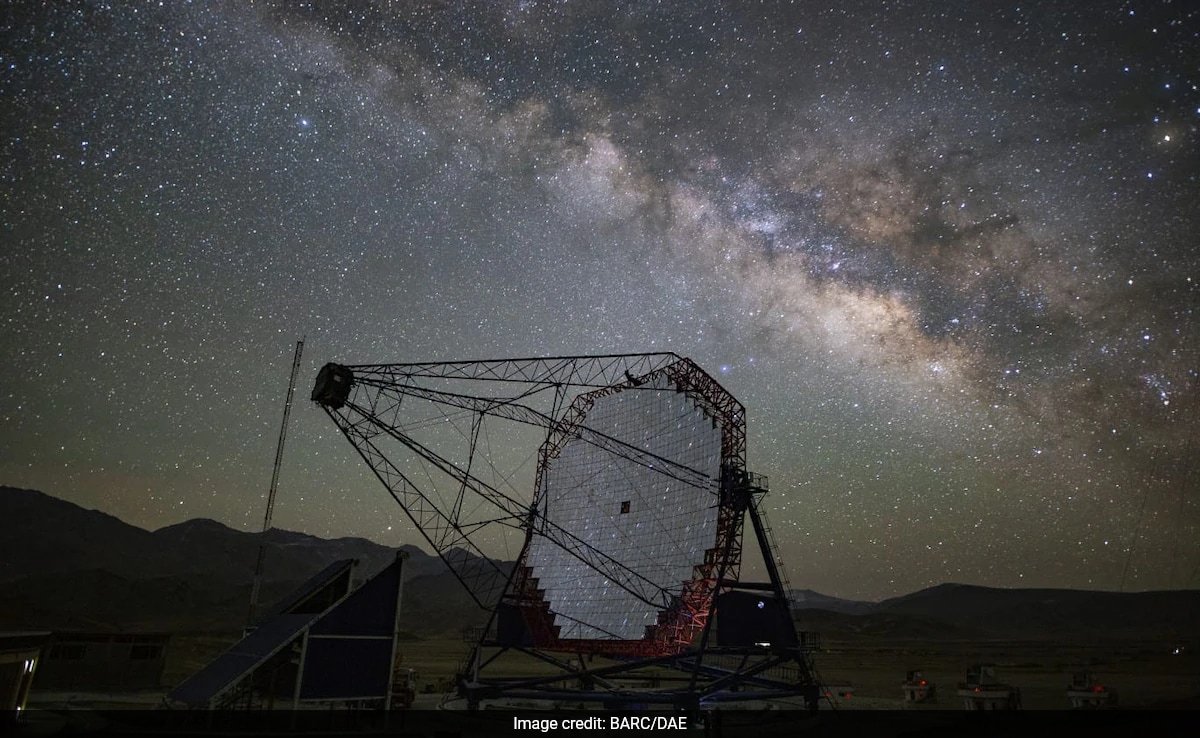 భూమి పుట్టకముందే 'మేస్' అబ్జర్వేటరీ 'గత నుండి' పేలుడును గుర్తించింది