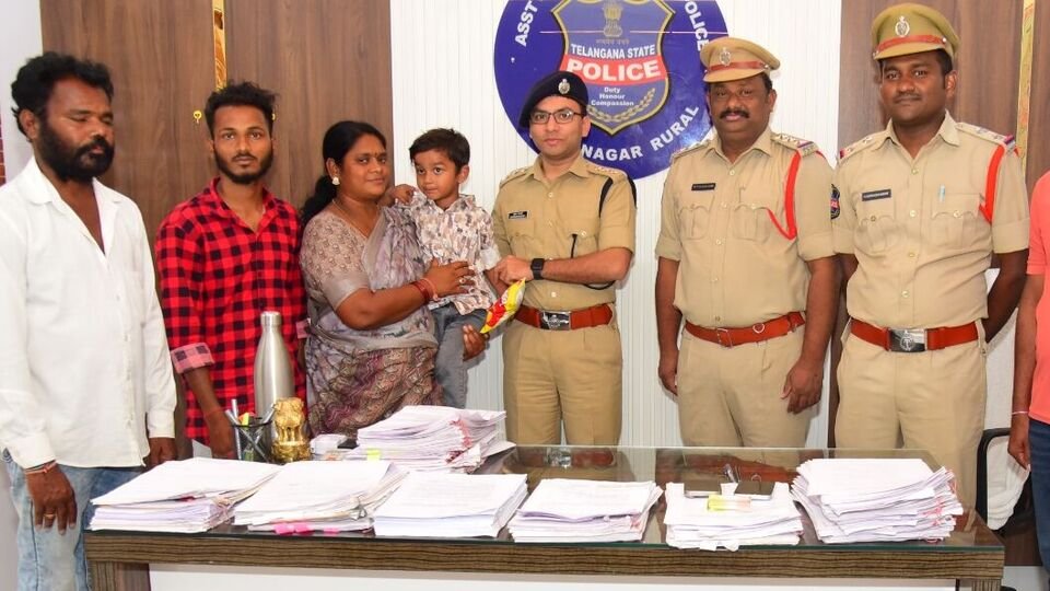 మహిళ మహిళ హత్య, బాలుడు అదృశ్యం మిస్టరీని ఛేదించిన ఛేదించిన పోలీసులు పోలీసులు .. బాలుడిని చెన్నై హోటల్లో హోటల్లో వదిలి వదిలి వదిలి ..