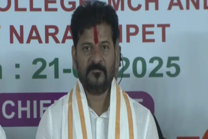 మహిళలకు సీఎం రేవంత్ రేవంత్ గుడ్ న్యూస్ న్యూస్-ఏడాదికి రెండు చీరలు చీరలు చీరలు, ప్రతి జిల్లాలో మహిళా సంఘాల పెట్రోల్ పెట్రోల్ పెట్రోల్- cm ప్రతి జిల్లాలో సంవత్సరానికి రెండు నాణ్యమైన చీరలు పెట్రోల్ పంపులు, తెలంగాణ తెలంగాణ తెలంగాణ తెలంగాణ