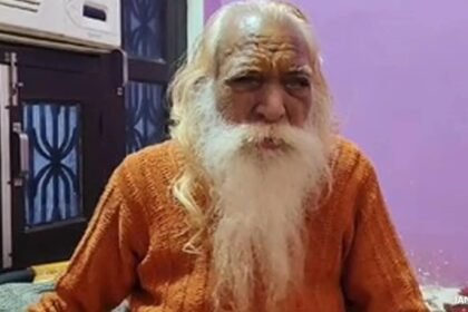 మెదడు స్ట్రోక్ తర్వాత అయోధ్యలో రామ్ ఆలయ హెడ్ పూజారి