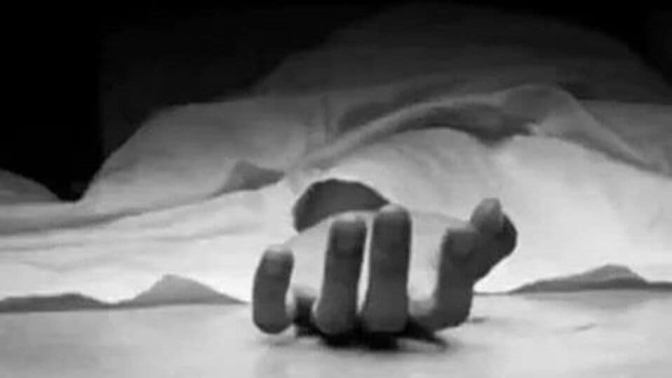 వారంగల్ న్యూస్: హాస్టల్ గదిలో అగ్రికల్చర్ స్టూడెంట్ సూసైడ్