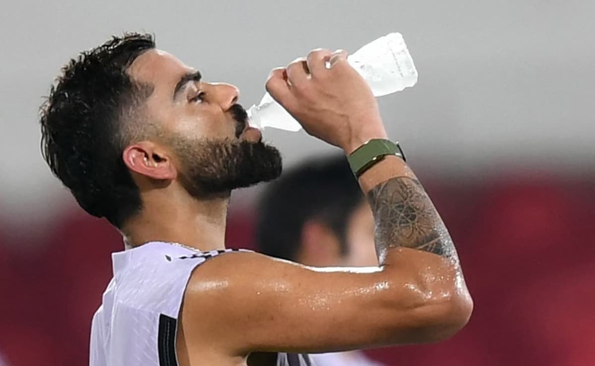 విరాట్ కోహ్లీ యొక్క 1130 రోజుల అరుదైన స్ట్రీక్ మోకాలి గాయంతో ముగుస్తుంది, ఛాంపియన్స్ ట్రోఫీ కంటే భారతదేశానికి ఆందోళనలు పెరుగుతాయి