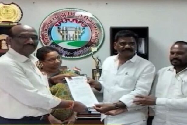 సమ్మె నోటీసు ఇచ్చిన ఆర్టీసీ ఆర్టీసీ జేఏసీ .. చర్చలకు చర్చలకు ఆహ్వానించిన కార్మిక కార్మిక కార్మిక శాఖ!